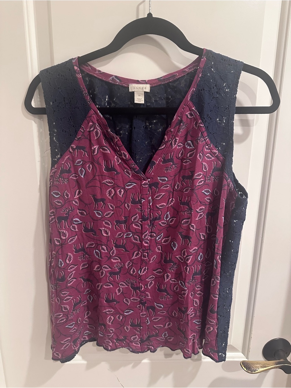 Hinge Plum Floral Button-Front Women’s Tank with Navy Lace Yoke size Medium